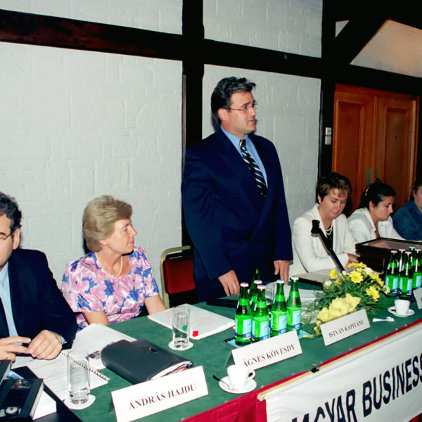 2002